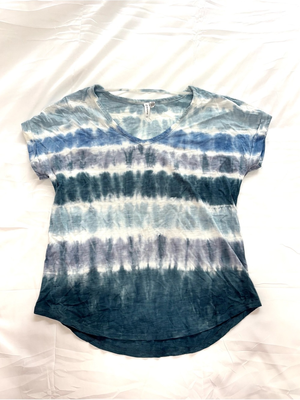 Cable & Gauge Blue Tie Dye V-Neck T-Shirt
